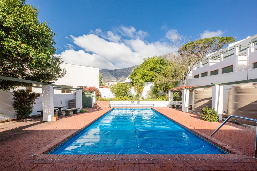 To Let 3 Bedroom Property for Rent in Higgovale Western Cape